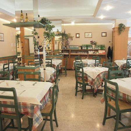 Hotel Manzoni Перуджа Екстер'єр фото
